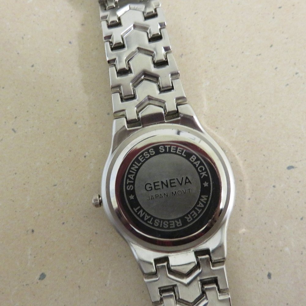Men's GENEVA WATCH*Water Resistant*Japan MVT*sstee - Picture 3 of 4